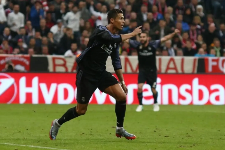 Cristiano Ronaldo, Monsieur 100