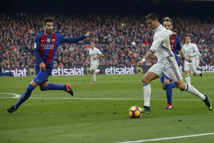 Pique clash encore le Real : "Eux ils sont habitués à se faire siffler quand ils gagnent"