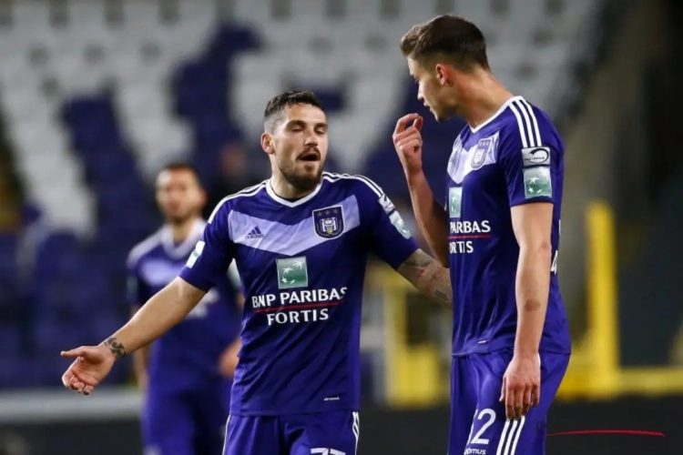 🎥 Encore le transfert le plus cher de l'histoire d'Anderlecht : Nicolae Stanciu signe un but venu d'ailleurs