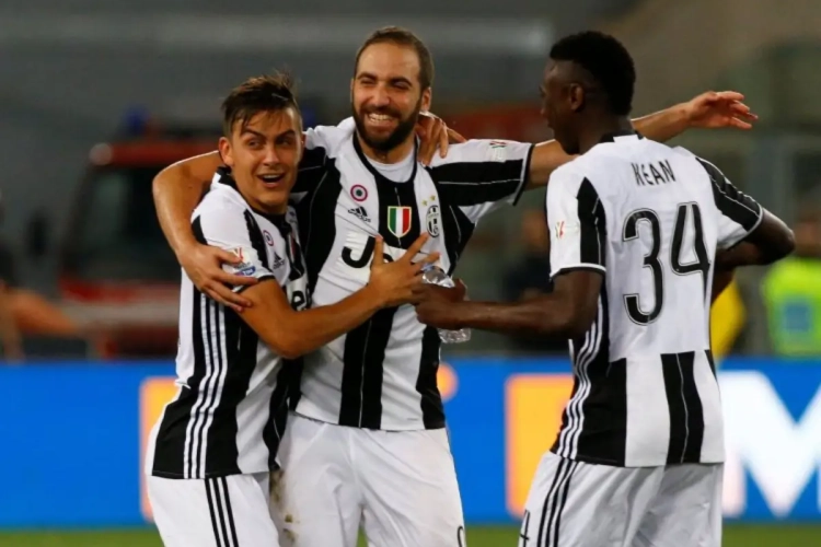 Série A: La Juventus l'emporte grâce à un joueur de 17 ans