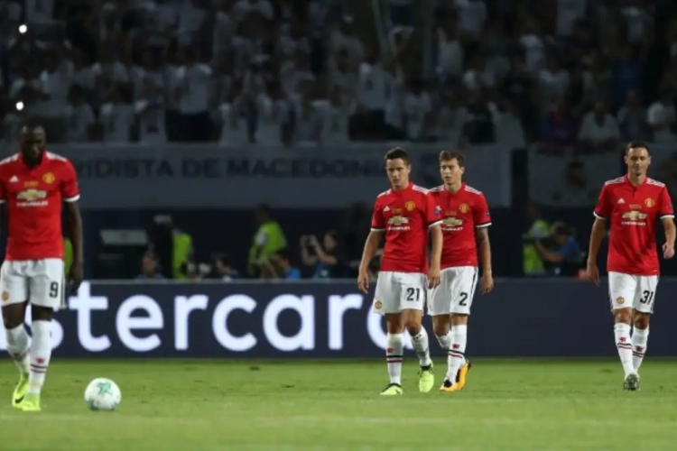 Manchester United s'adjuge la place de dauphin 