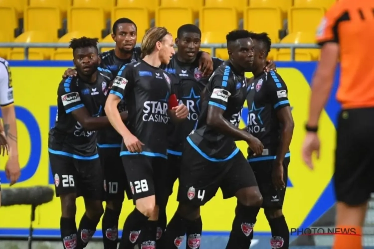 Le groupe mouscronnois avec ses deux nouvelles recrues
