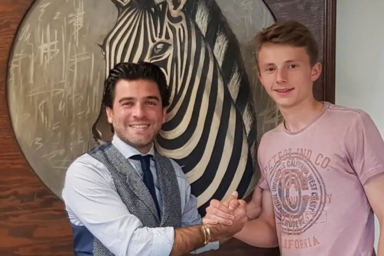 Charleroi offre un premier contrat à un tout jeune gardien