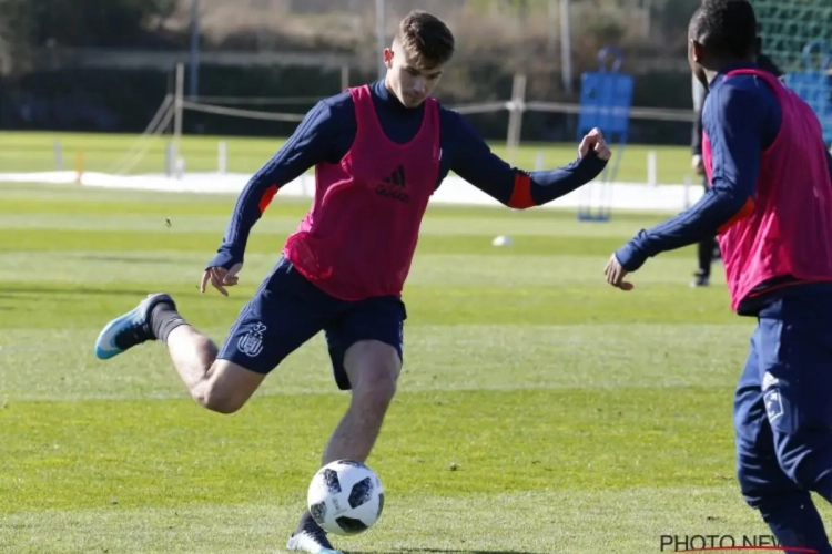 Leander Dendoncker n'est plus à vendre sauf si...