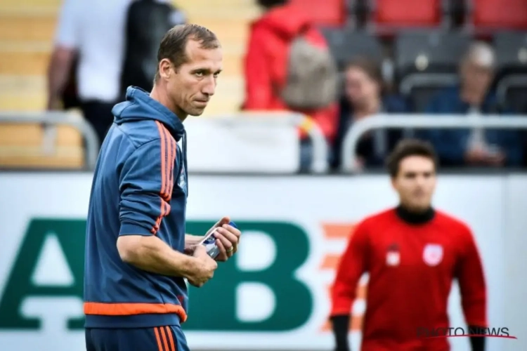 Un match arrêté en D2 allemande après le malaise d'un coach