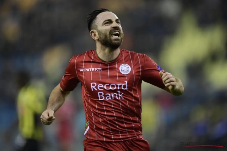 Onur Kaya vers la D1B