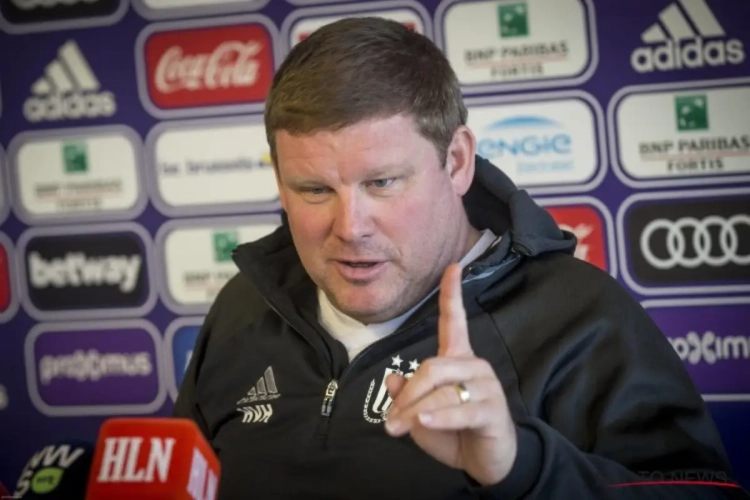 Bertrand Crasson met Hein Vanhaezebrouck face à ses responsabilités