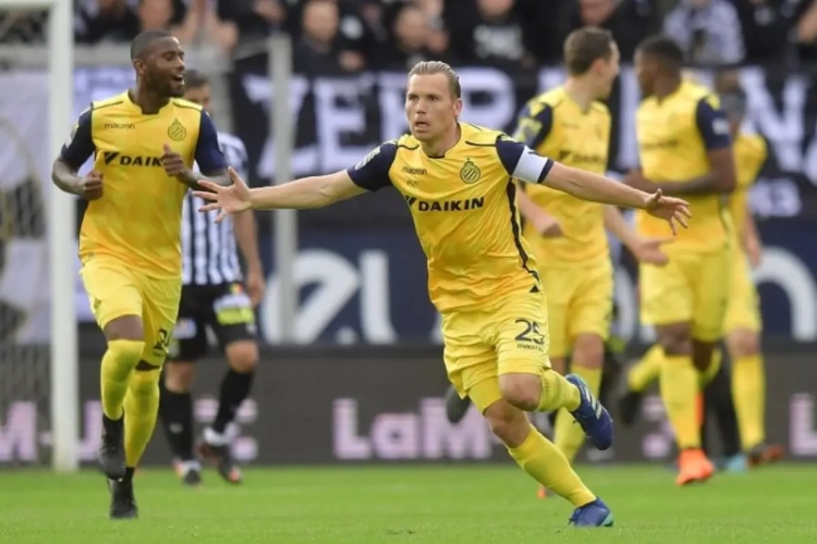 Felice Mazzù félicite Bruges, qui "file vers le titre"