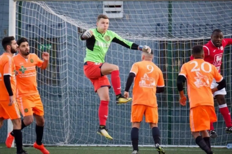 Warsage tient son deuxième gardien