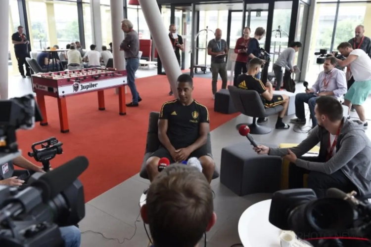 Youri Tielemans répond à la question "typique" des journalistes et l'assure: "Nous serons flexibles"
