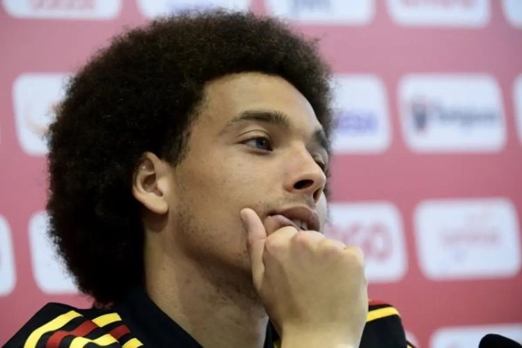 Witsel envoie son avocat en Chine