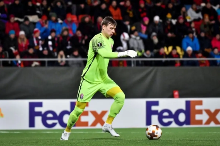 Le concurrent de Thibaut Courtois testé positif au Covid-19