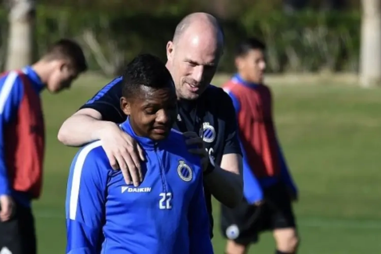 Philippe Clement évoque la situation de José Izquierdo : "De retour pas avant plusieurs semaines"