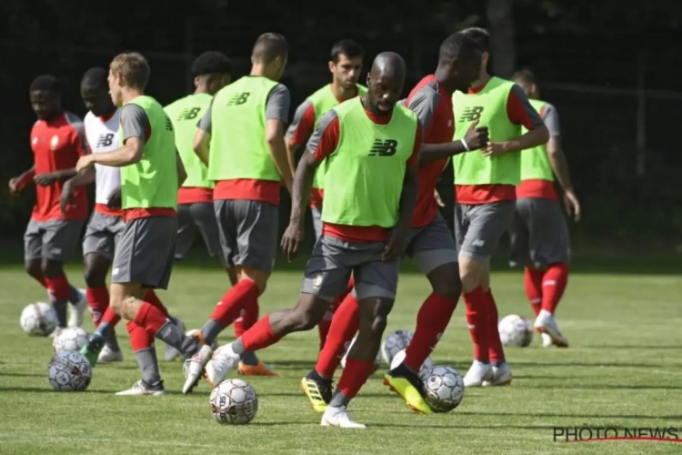 La sélection du Standard pour la réception de Zulte-Waregem, avec un retour