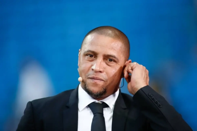 Incroyable : Roberto Carlos va rechausser les crampons à 48 ans ... pour un match de "Sunday League"