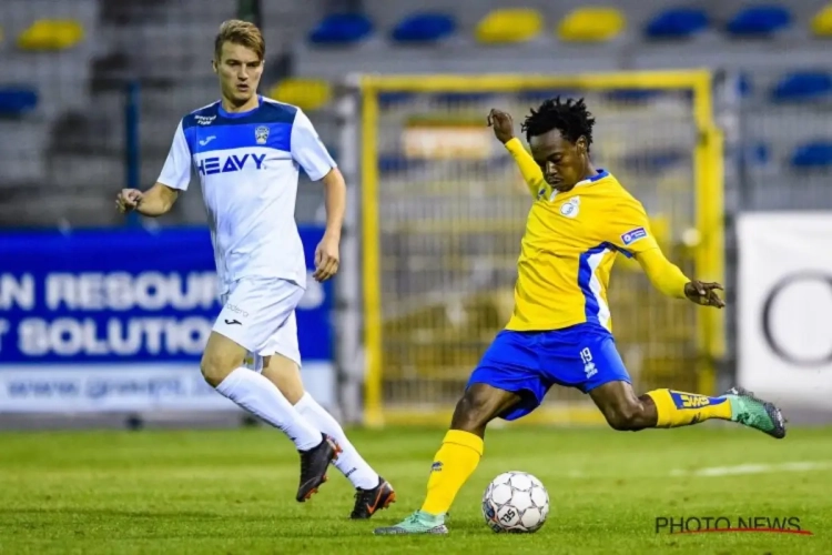 Union Saint-Gilloise : Percy Tau est bien là, un ailier prêté au RWDM
