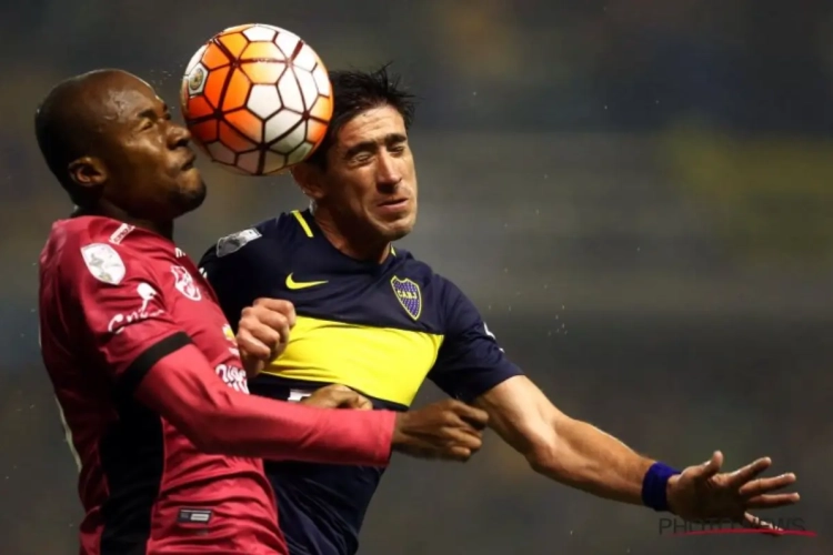 Touché à l'oeil par des bris de verre, le joueur de Boca Juniors Pablo Perez l'assure : "Ces gens nous auraient assassinés"