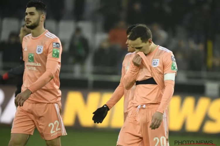 L'analyse de Philippe Albert: "Les Mauves ont touché le fond au niveau de la manière"