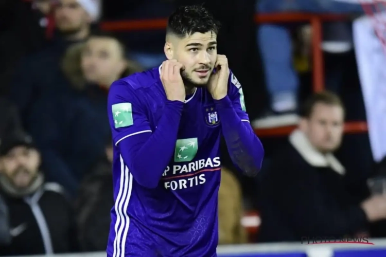 Présent parmi les supporters mauves à Sclessin, un défenseur envoie un certificat médical à Anderlecht