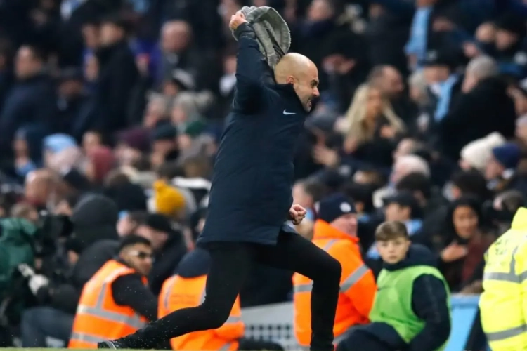 Pep Guardiola averti après la victoire de City contre Liverpool