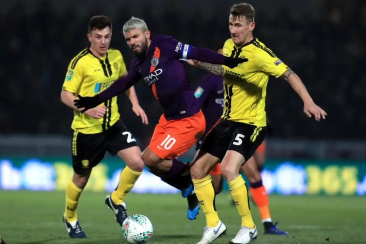 ? Manchester City et De Bruyne se qualifient pour la finale de la Carabao Cup