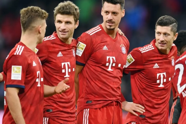 Le Bayern Munich résorbe un peu son retard sur le Borussia Dortmund