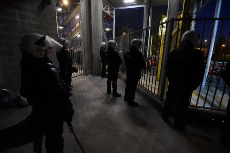 La police de Charleroi explique pourquoi elle engendre les frais de sécurité les plus élevés en Jupiler Pro League