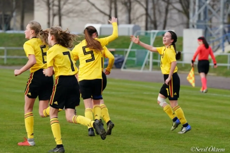 Les Red Flames U17 prêtes pour la rencontre contre la Pologne