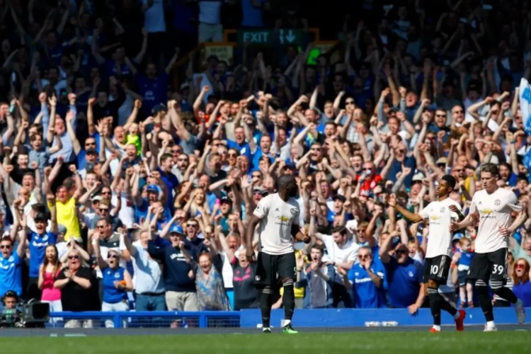 Lukaku titulaire, mais Manchester humilié par Everton !
