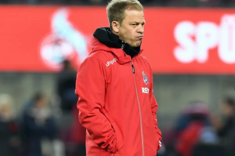 Un entraîneur de Bundesliga soupçonné d'avoir... un faux certification de vaccination