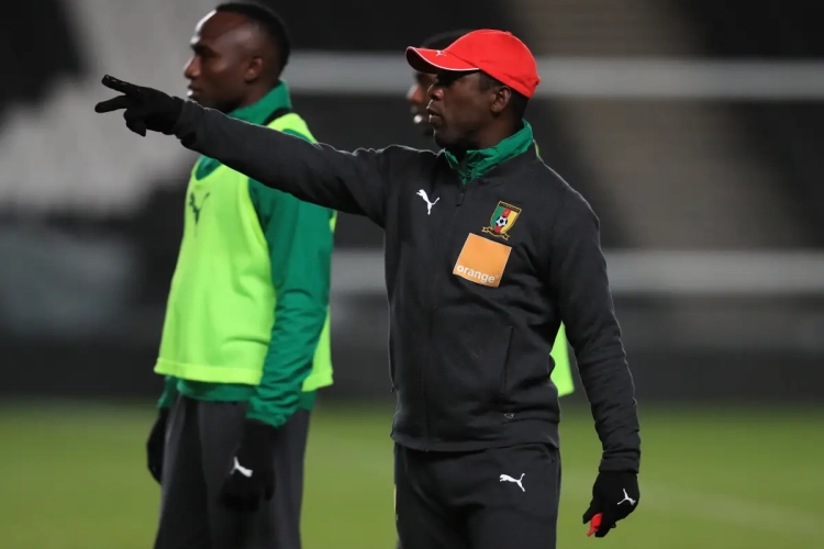 Le Cameroun limoge Clarence Seedorf et Patrick Kluivert