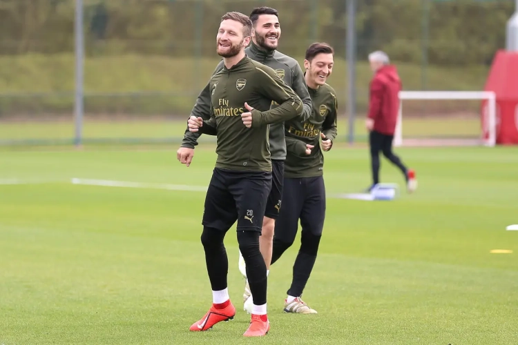 Mesut Özil sacrifié par Arsenal ? Les Gunners vont devoir faire un choix