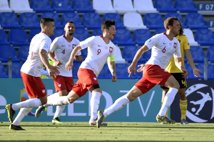 Amicaux : la Pologne arrache le nul, la Serbie l'emporte