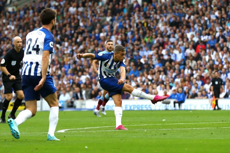 Le coach de Brighton, Graham Potter, juge les débuts de Leandro Trossard