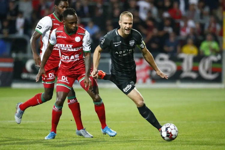 Siebe Blondelle confiant avant le Standard : "Avec un peu plus d'efficacité, nous pouvons prendre les trois points à Sclessin"