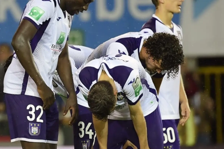 Un ex-coach d'Anderlecht analyse la situation : "Je ne trouve pas qu'il peut y avoir une différence entre Kompany et les autres entraîneurs"