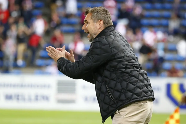 L'Excel Mouscron attend impatiemment son coach