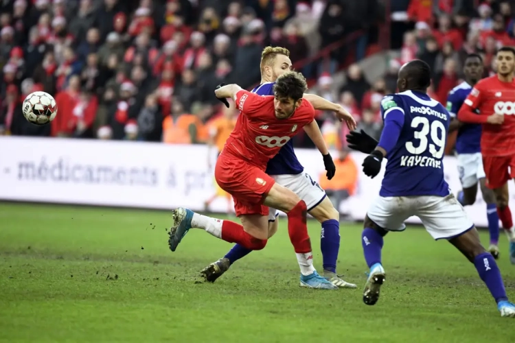 Kemar Roofe - Felipe Avenatti, même combat lors du Clasico