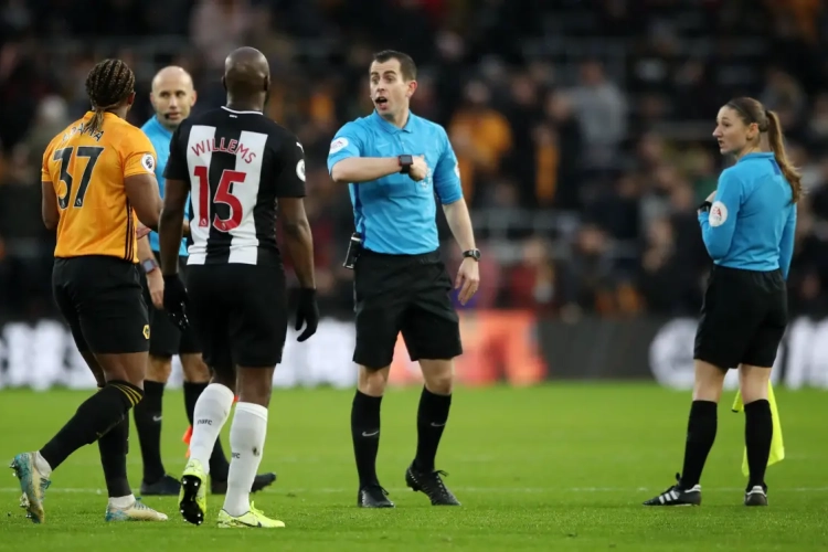 Plus difficile de défendre sur un coéquipier de Dendoncker que sur Cristiano Ronaldo selon Jetro Willems