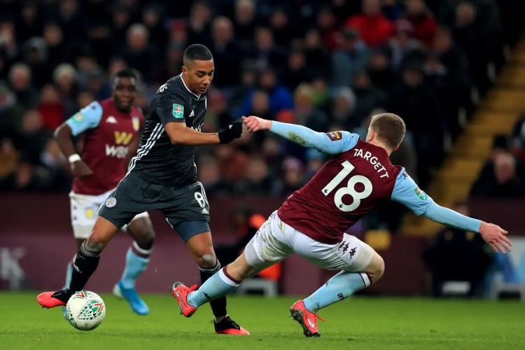 Pas de finale pour Tielemans : Mahmoud "Trezeguet" et Aston Villa éliminent Leicester en dernière minute !
