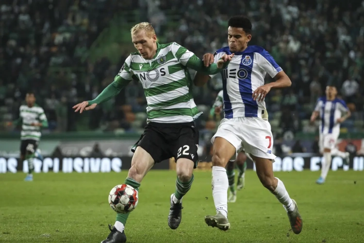 Après l'Italie, l'Espagne et les Pays-Bas, un autre championnat européen annonce sa suspension pour une durée indéterminée