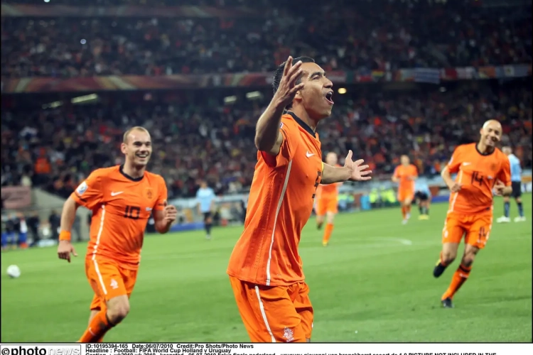 🎥 Le plus beau but de la carrière de Giovanni van Bronckhorst 