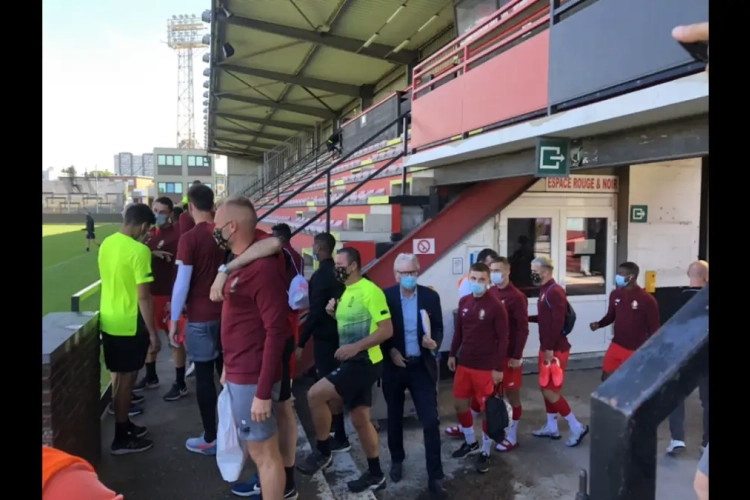 Les joueurs du Standard n'ont pas pu se changer au Pairay avant Monaco