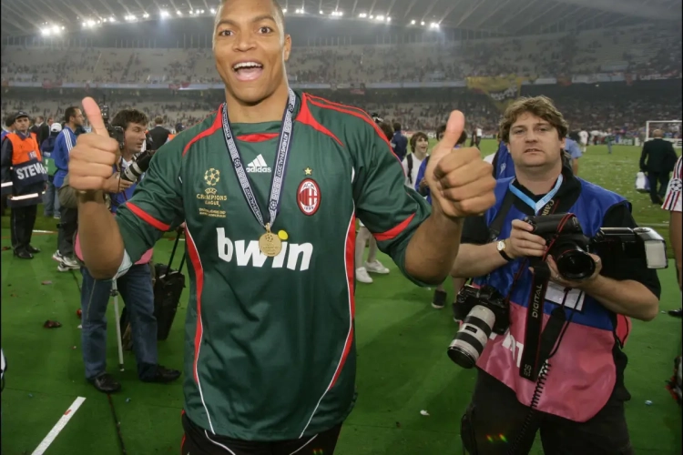 Une ancienne légende de l'AC Milan va devenir l'entraîneur des gardiens