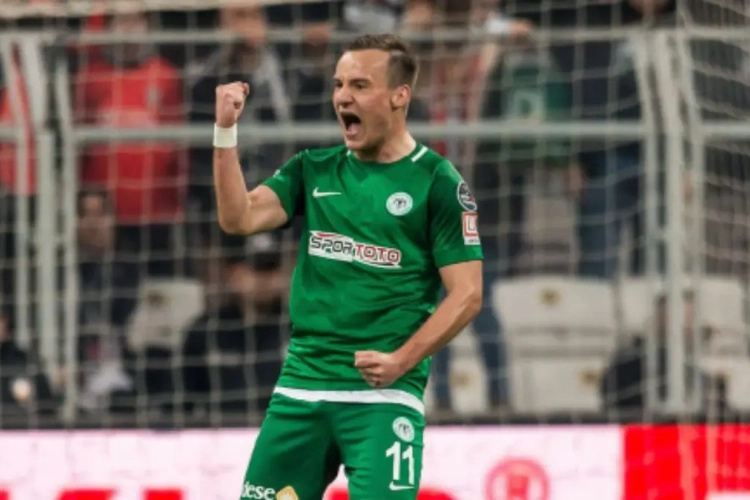 Des fausses promesses aux menaces physiques : un ancien du Standard rentre en Belgique après deux saisons en enfer