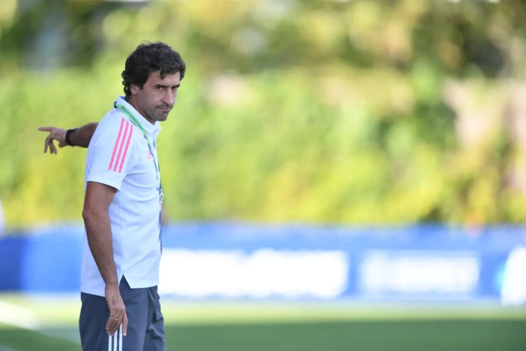 Raúl a failli rejoindre la Premier League