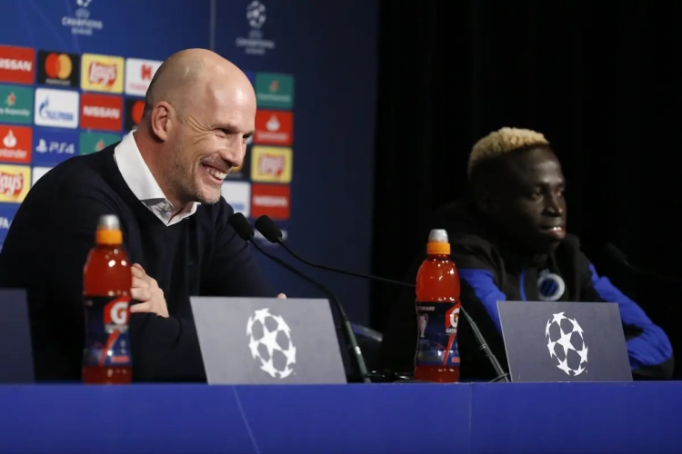 Philippe Clement protège son joueur: "Il n'a que 21 ans, qui en Ligue des Champions joue avec des jeunes joueurs"?