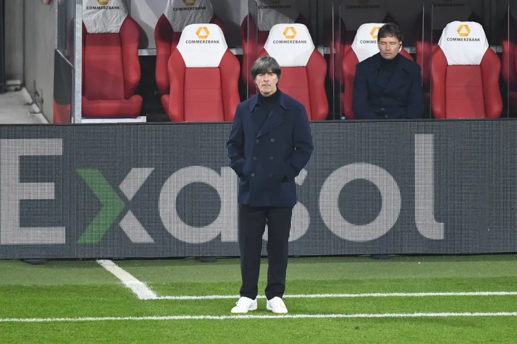 Joachim Löw évoque "une soirée noire"