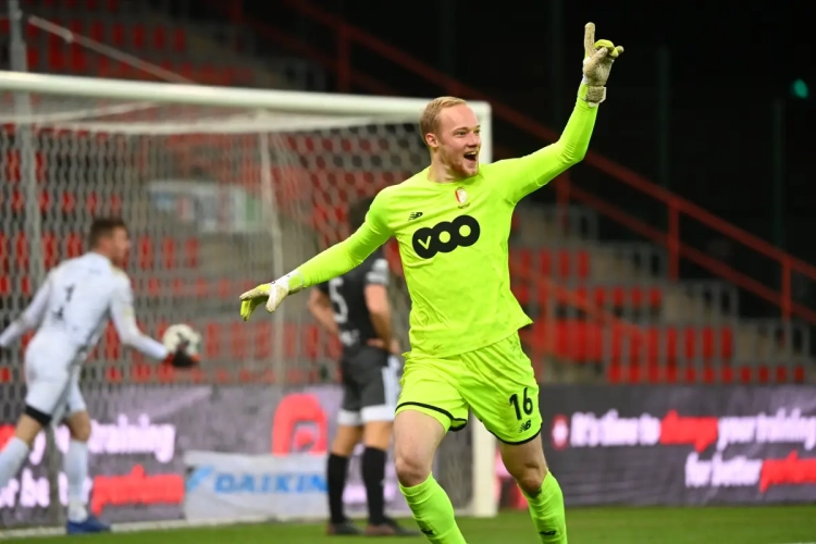 Arnaud Bodart : "Je n'avais jamais imaginé marquer un but dans ma carrière"