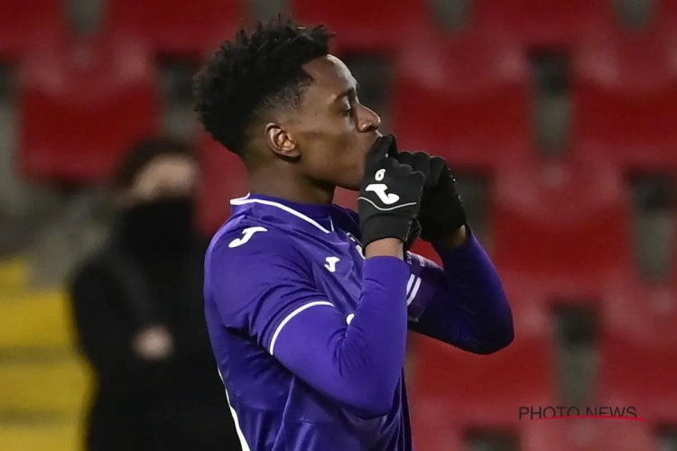 Sambi Lokonga sur le départ cet hiver, direction la Serie A?